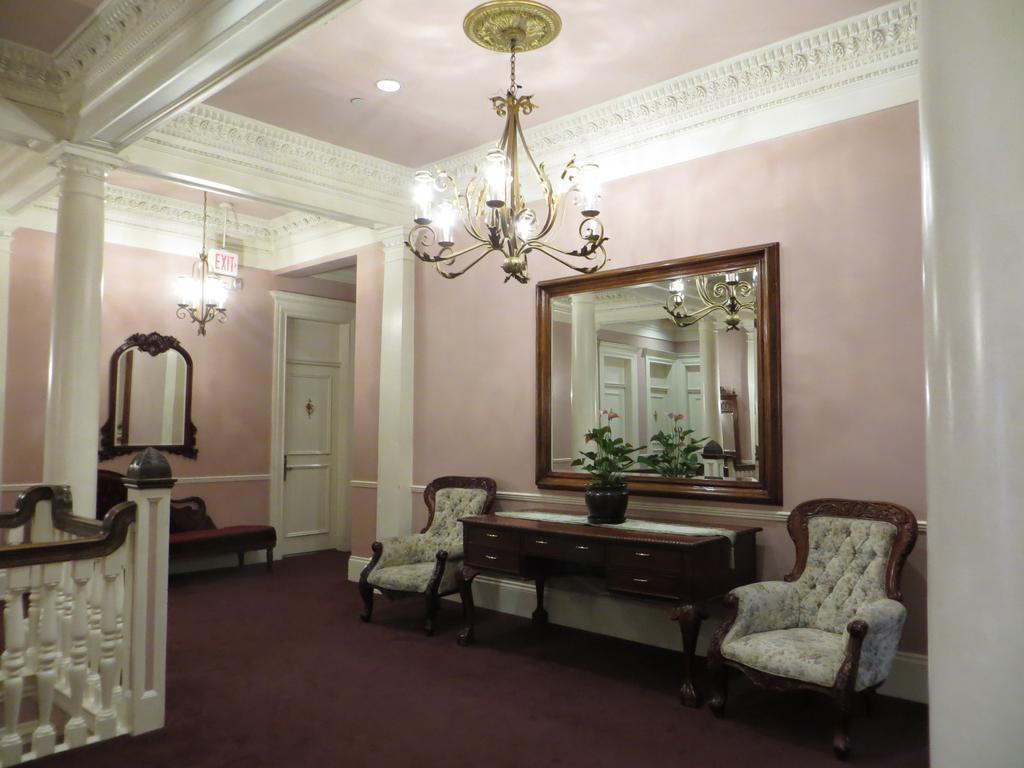 The Monterey Hotel Экстерьер фото